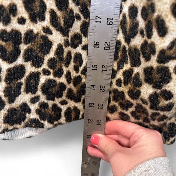 Leopard Print Long Sleeve Top Relaxed Fit Medium - Picture 4 of 4